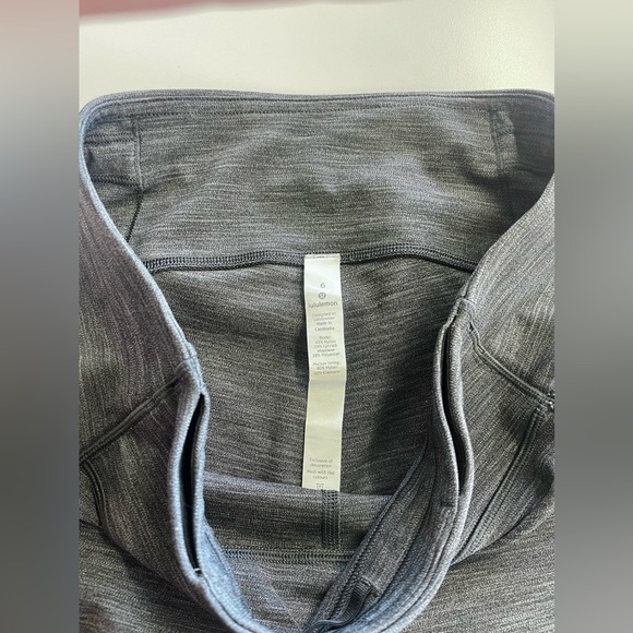 Lululemon Speed Up Tight 28" With Pockets Heathered Black sz 6 - Picture 9 of 14
